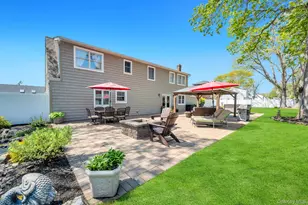237 Oakland Ave, Miller Place, NY 11764 - Photo 35