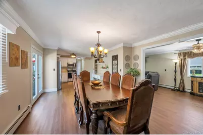 237 Oakland Avenue, Miller Place, NY 11764 - Photo 11