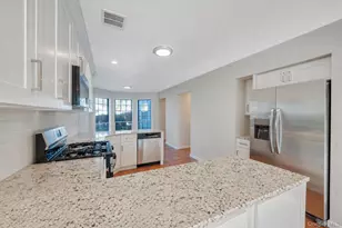 206 Dorado Ct N, Middle Island, NY 11953 - Photo 15