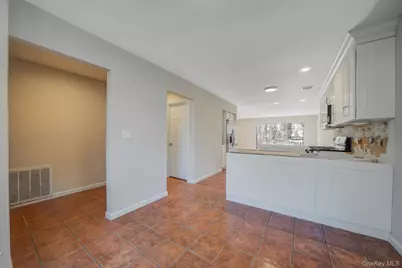 206 Dorado Court N, Middle Island, NY 11953 - Photo 19