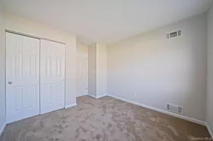 206 Dorado Ct N, Middle Island, NY 11953 - Photo 33