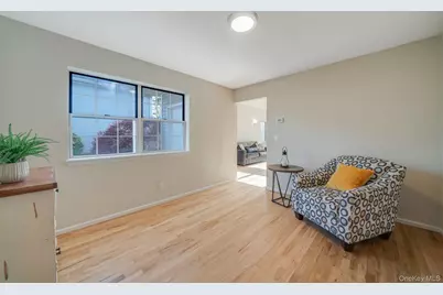 206 Dorado Court N, Middle Island, NY 11953 - Photo 23