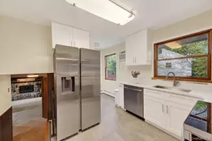 2 Gary Pl, Wappingers Falls, NY 12590 - Photo 5