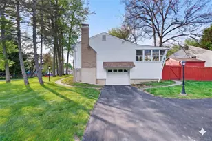 2 Gary Pl, Wappingers Falls, NY 12590 - Photo 3