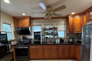 17 Litchfield Ave, Elmont, NY 11003 - Photo 5