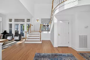 1 Pembroke Dr, Glen Cove, NY 11542 - Photo 13