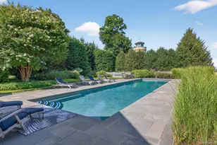 1 Pembroke Dr, Glen Cove, NY 11542 - Photo 37