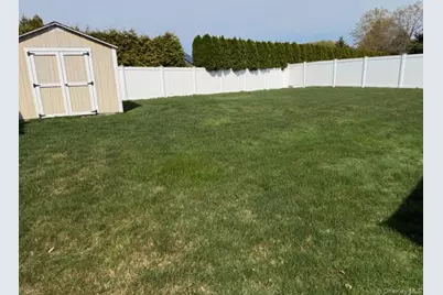 6 Hillview Court, Commack, NY 11725 - Photo 11