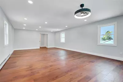 907 Pearl Street, Bohemia, NY 11716 - Photo 25