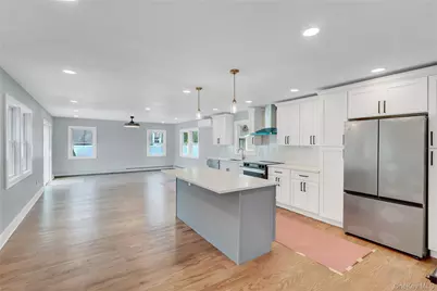 907 Pearl Street, Bohemia, NY 11716 - Photo 15