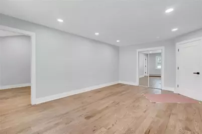 907 Pearl Street, Bohemia, NY 11716 - Photo 19