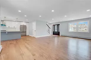 907 Pearl St, Bohemia, NY 11716 - Photo 9