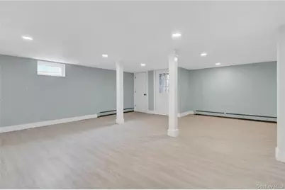 907 Pearl Street, Bohemia, NY 11716 - Photo 33