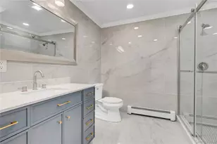 907 Pearl St, Bohemia, NY 11716 - Photo 17