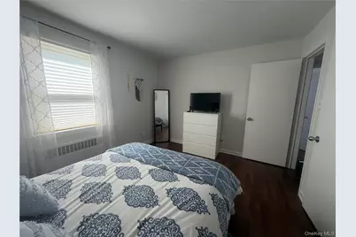 135 Woolsey Avenue, Glen Cove, NY 11542 - Photo 7