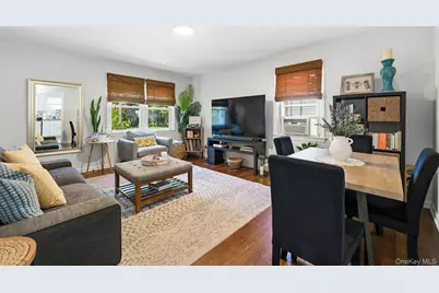 135 Woolsey Avenue, Glen Cove, NY 11542 - Photo 5