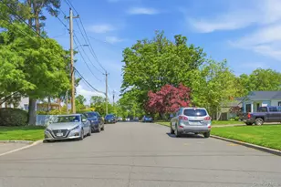 135 Woolsey Ave, Glen Cove, NY 11542 - Photo 23