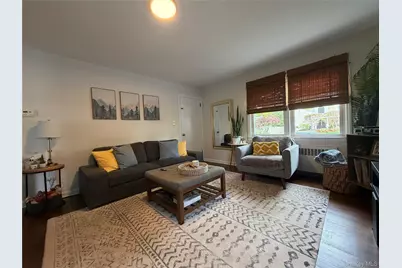 135 Woolsey Avenue, Glen Cove, NY 11542 - Photo 9
