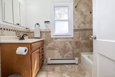 119 Nassau Avenue, Malverne, NY 11565 - Photo 15