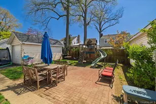 119 Nassau Ave, Malverne, NY 11565 - Photo 21