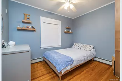 119 Nassau Avenue, Malverne, NY 11565 - Photo 17