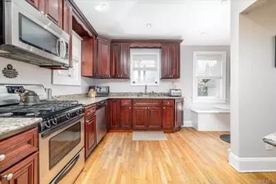119 Nassau Avenue, Malverne, NY 11565 - Photo 11