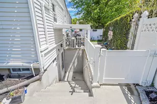 85 Applegate Dr, Central Islip, NY 11722 - Photo 21