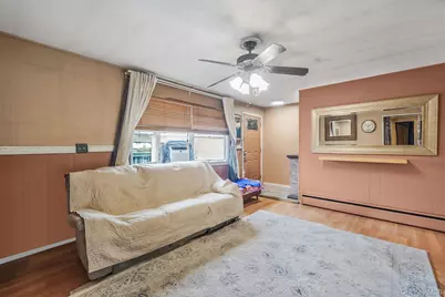 85 Applegate Drive, Central Islip, NY 11722 - Photo 5