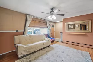 85 Applegate Dr, Central Islip, NY 11722 - Photo 5