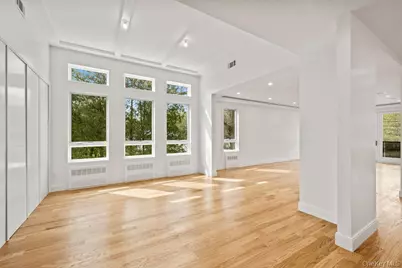 5 Mirror Lake Road #202, Spring Valley, NY 10977 - Photo 7
