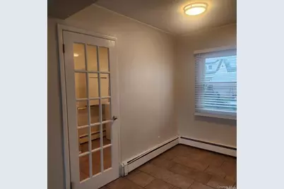 30 Montgomery Avenue #house, Oceanside, NY 11572 - Photo 11