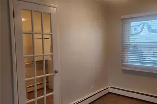 30 Montgomery Ave, Oceanside, NY 11572 - Photo 11