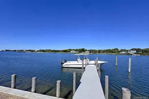 11 Pine Tree Ln, Westhampton, NY 11977 - Photo 9