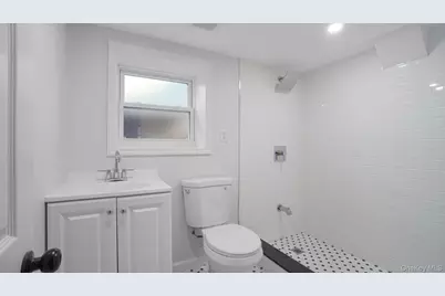 4370 Edson Avenue, Bronx, NY 10466 - Photo 25