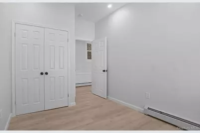 4370 Edson Avenue, Bronx, NY 10466 - Photo 17