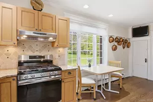 2 Brooklyn Ave, Stony Brook, NY 11790 - Photo 21