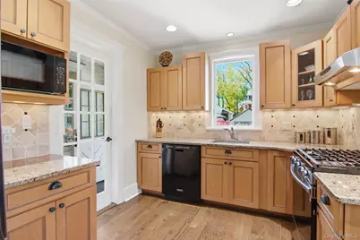 2 Brooklyn Avenue, Stony Brook, NY 11790 - Photo 19