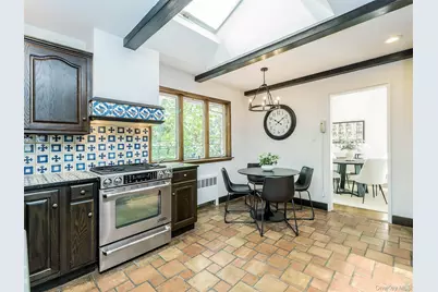 10 Jeannette Drive, Port Washington, NY 11050 - Photo 11