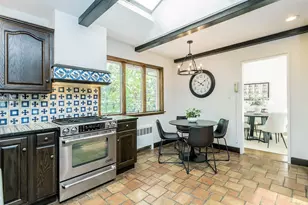 10 Jeannette Dr, Port Washington, NY 11050 - Photo 11
