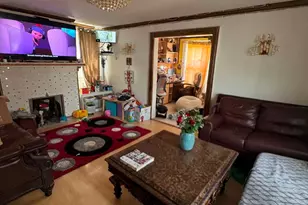 132-06 Metropolitan Ave, Richmond Hill, NY 11418 - Photo 3
