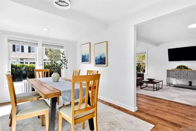 12 Smull Place, Port Washington, NY 11050 - Photo 7