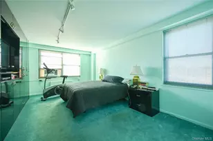 61-20 Grand Central Pkwy, Forest Hills, NY 11375 - Photo 15