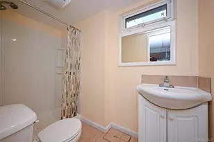 8 Roundabout Rd, Smithtown, NY 11787 - Photo 19