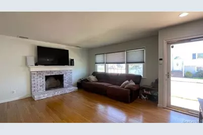 6 Curlew Place, Massapequa, NY 11758 - Photo 11