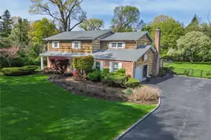 167 Brookville Ln, Glen Head, NY 11545 - Photo 3