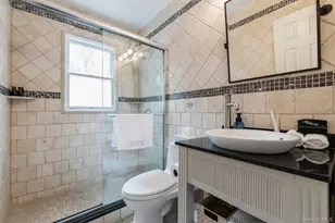 36 Charla Dr, Southampton, NY 11968 - Photo 17