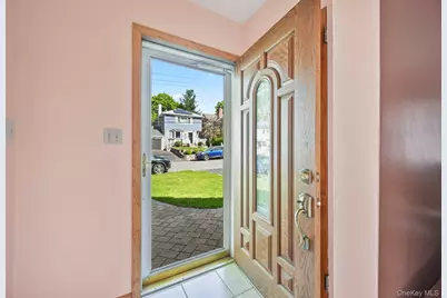 38 Croydon Road, Yonkers, NY 10710 - Photo 5