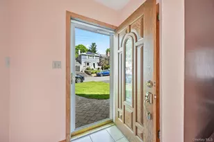 38 Croydon Rd, Yonkers, NY 10710 - Photo 5