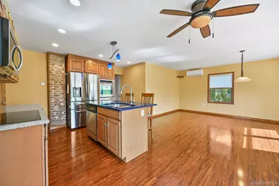 38 Croydon Road, Yonkers, NY 10710 - Photo 21
