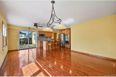 38 Croydon Road, Yonkers, NY 10710 - Photo 13